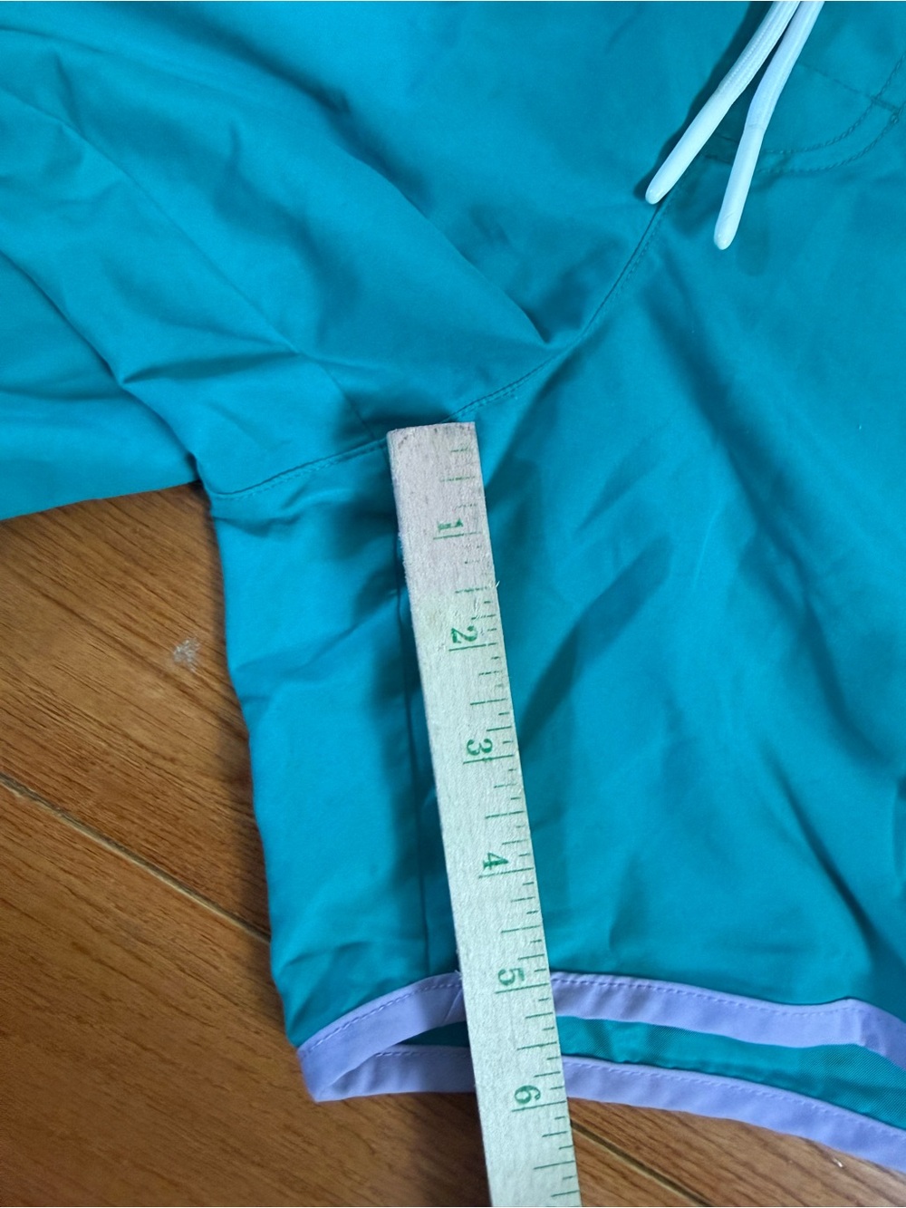 American Eagle Men’s Lined Retro Style Swim Trunks - Picture 6 of 6